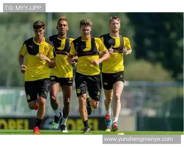 南京足球队与北京足球队耐力较量赛后分析与总结